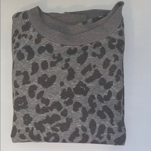 cheetah print sweater - Picture 3 of 3